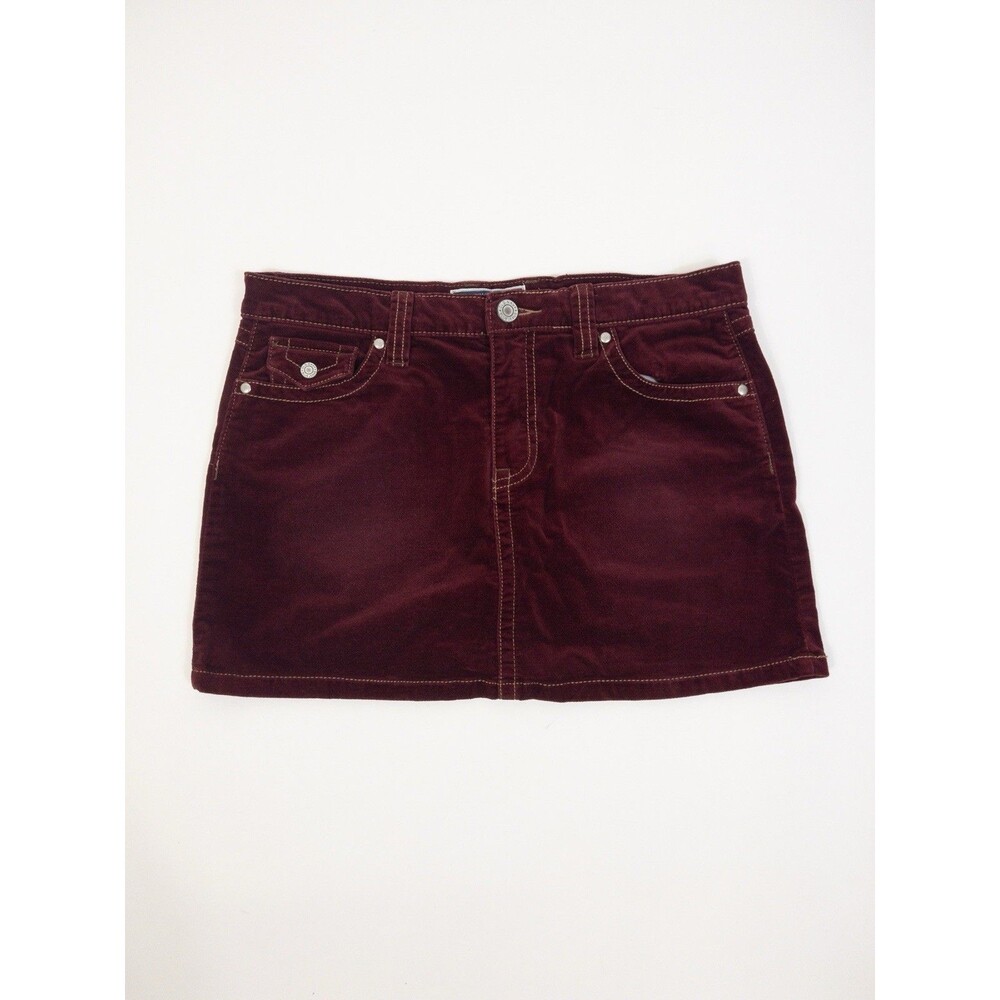 Vintage Old Navy Women’s Size 8 Velour Maroon Mini Skirt!